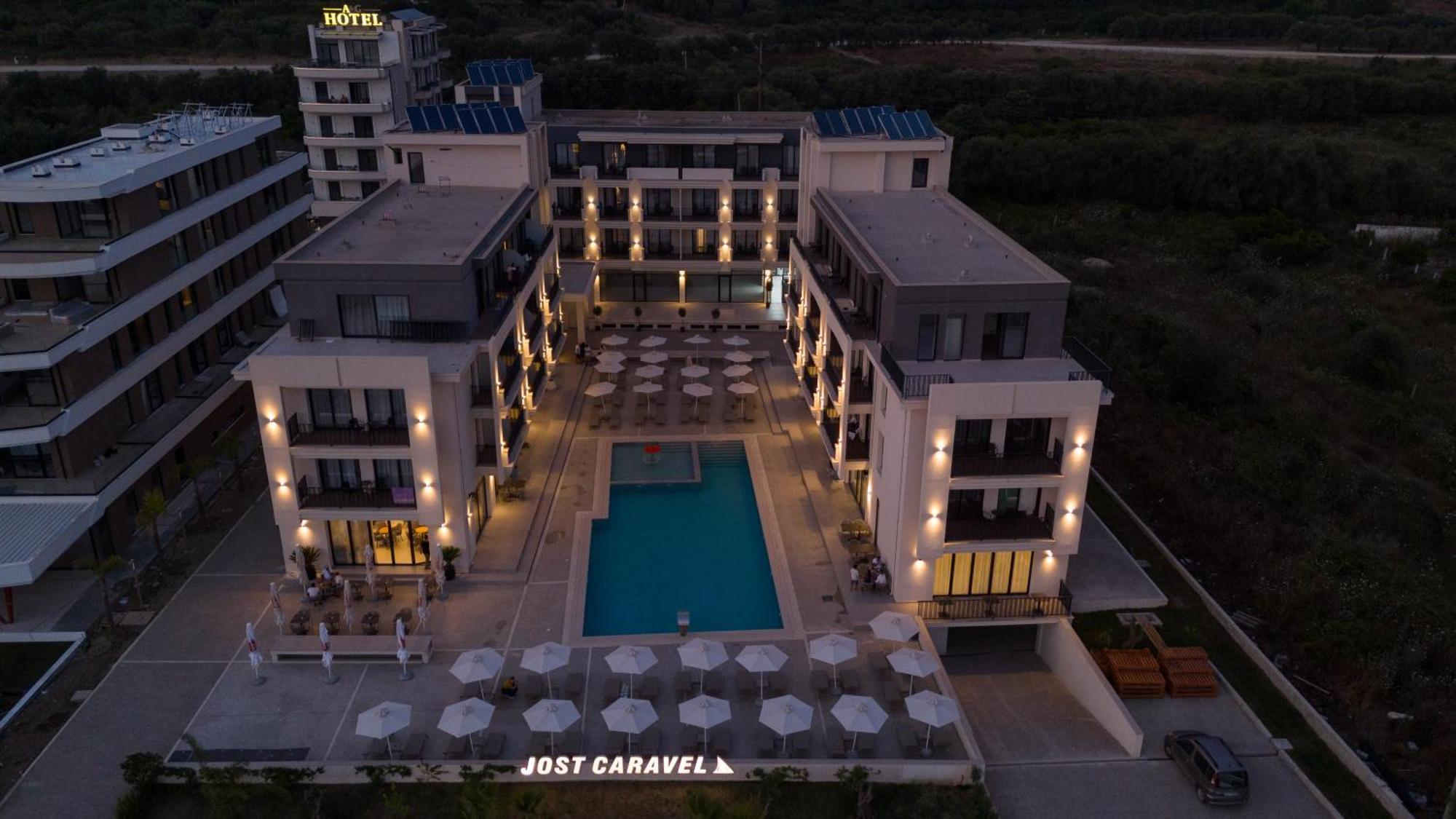 Jost Caravel Hotel Radhime Bagian luar foto