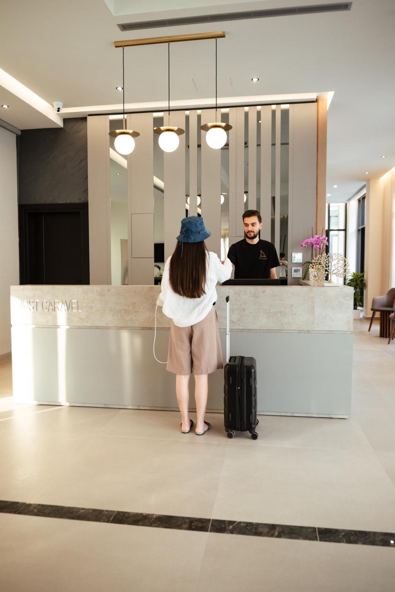 Jost Caravel Hotel Radhime Bagian luar foto